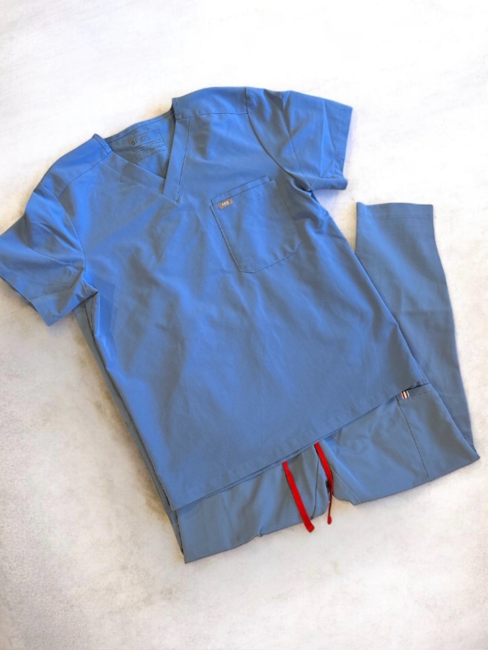 FIGS x Mediclo Mixed Scrub Set Ceil Blue Medium Leon Top Small Cargo Pants